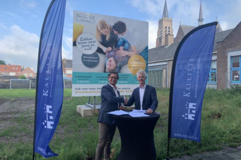 20190606 Foto Realisatieovereenkomst Bernardushof Oud Gastel getekend.jpg